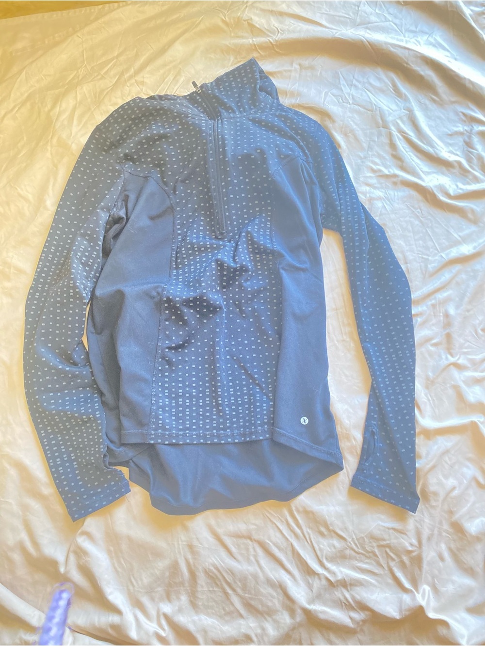 Xersion Black Athletic Long Sleeve Top with Reflective Pattern